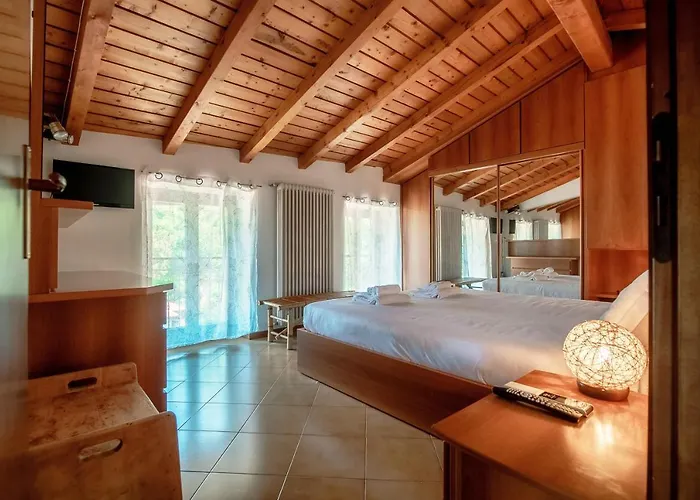 Apartment The Sound Of Silence *